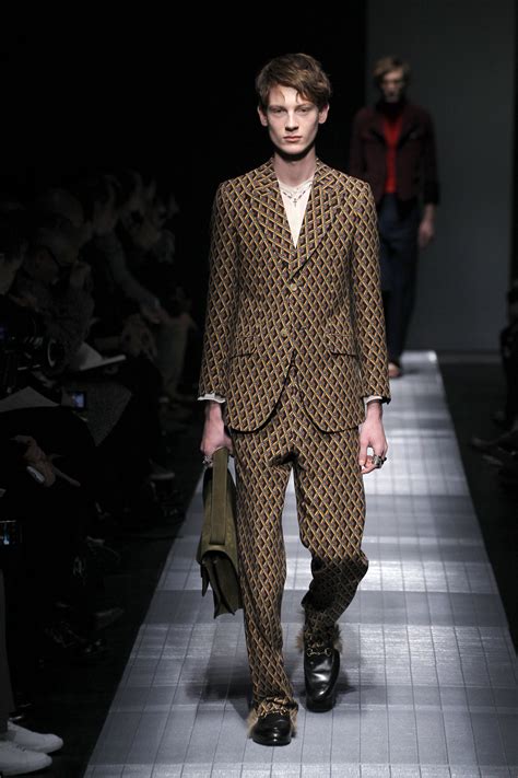 gucci men's dresses.